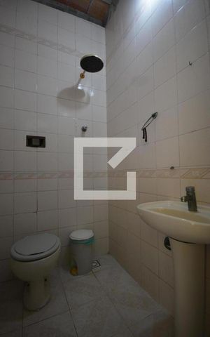 Casa à venda com 300m², 4 quartos e 2 vagasBanheiro de Serviço
