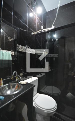 Casa à venda com 300m², 4 quartos e 2 vagasBanheiro da Suíte 1