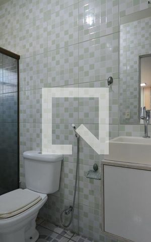 Casa à venda com 300m², 4 quartos e 2 vagasBanheiro da Suíte 4