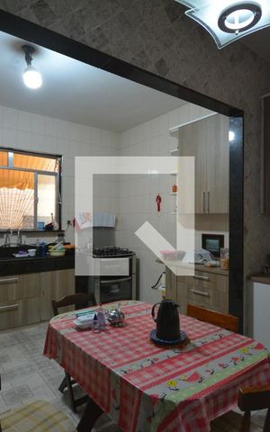 Casa à venda com 300m², 4 quartos e 2 vagasCozinha