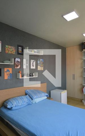 Casa à venda com 300m², 4 quartos e 2 vagasQuarto 4 - Suíte