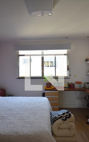 Casa à venda com 300m², 4 quartos e 2 vagasQuarto 3 Suíte