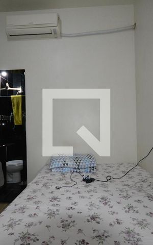 Casa à venda com 300m², 4 quartos e 2 vagasQuarto 1 Suíte