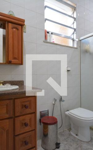 Casa à venda com 300m², 4 quartos e 2 vagasBanheiro Social