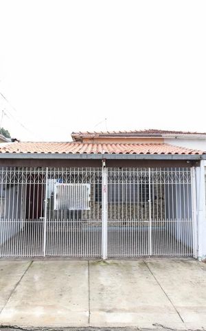 Casa para alugar com 170m², 5 quartos e 2 vagasFachada