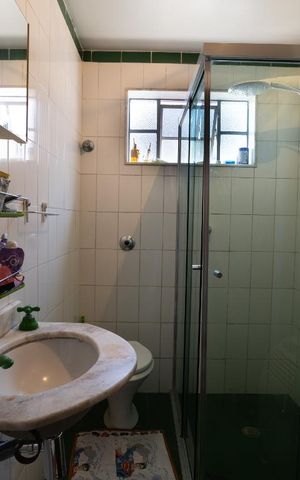 Casa à venda com 96m², 3 quartos e 2 vagasBanheiro 2