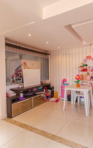 Apartamento à venda com 179m², 4 quartos e 1 vaga Apartamento à venda com 179m², 4 quartos e 1 vagaQuarto Extra Reversível