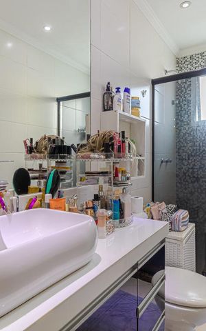Apartamento à venda com 179m², 4 quartos e 1 vaga Apartamento à venda com 179m², 4 quartos e 1 vagaBanheiro da Suíte