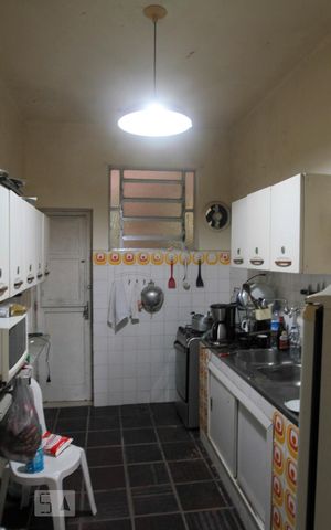 Casa à venda com 504m², 4 quartos e 2 vagas Casa à venda com 504m², 4 quartos e 2 vagasCozinha