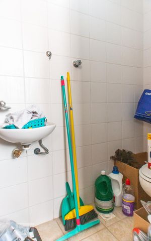 Apartamento à venda com 78m², 2 quartos e 2 vagas Apartamento à venda com 78m², 2 quartos e 2 vagasBanheiro de serviço