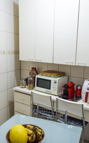 Casa à venda com 203m², 3 quartos e 2 vagas Casa à venda com 203m², 3 quartos e 2 vagasSala de Jantar