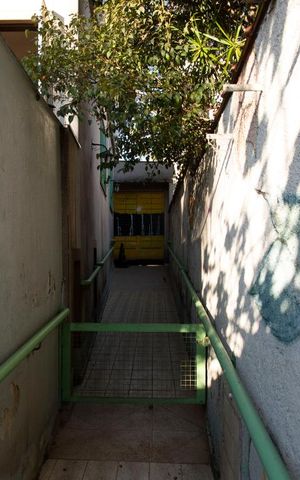 Casa à venda com 600m², 3 quartos e 3 vagas Casa à venda com 600m², 3 quartos e 3 vagasCorredor Externo