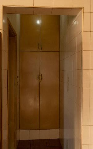 Casa à venda com 600m², 3 quartos e 3 vagas Casa à venda com 600m², 3 quartos e 3 vagasDispensa