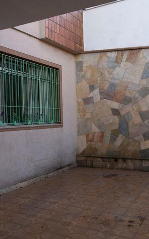 Casa à venda com 600m², 3 quartos e 3 vagas Casa à venda com 600m², 3 quartos e 3 vagasGaragem