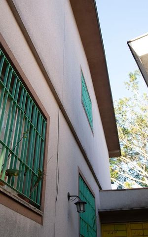 Casa à venda com 600m², 3 quartos e 3 vagas Casa à venda com 600m², 3 quartos e 3 vagasÁrea Externa