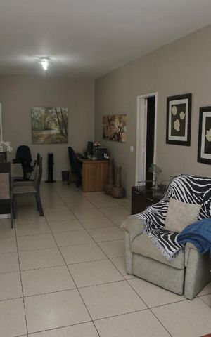 Apartamento à venda com 140m², 3 quartos e 2 vagasSala