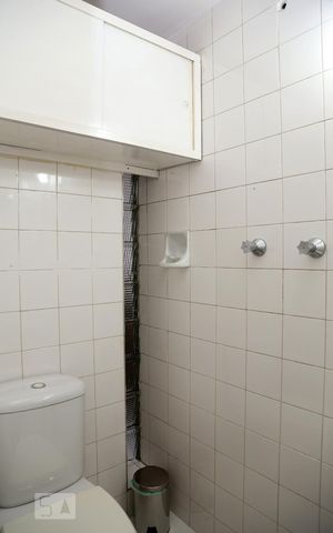 Apartamento à venda com 53m², 2 quartos e 1 vagaBanheiro de Serviço