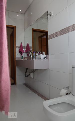 Casa à venda com 282m², 3 quartos e 6 vagasBanheiro