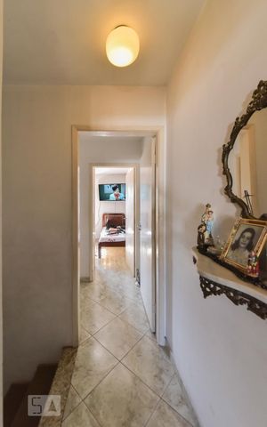 Casa à venda com 156m², 3 quartos e 1 vaga Casa à venda com 156m², 3 quartos e 1 vagaCorredor