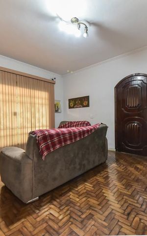 Casa à venda com 156m², 3 quartos e 1 vaga Casa à venda com 156m², 3 quartos e 1 vagaSala