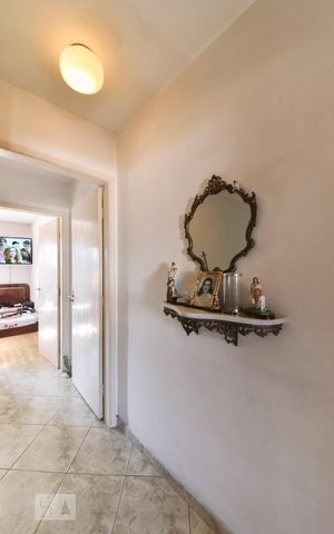 Casa à venda com 156m², 3 quartos e 1 vaga Casa à venda com 156m², 3 quartos e 1 vagaCorredor