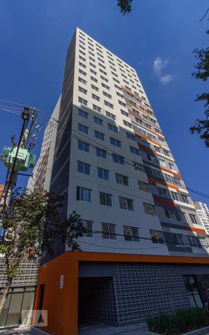 Apartamento para alugar com 45m², 2 quartos e sem vaga Apartamento para alugar com 45m², 2 quartos e sem vagaFachada