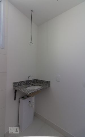 Apartamento para alugar com 45m², 2 quartos e sem vaga Apartamento para alugar com 45m², 2 quartos e sem vagaBanheiro Suíte Quarto 2