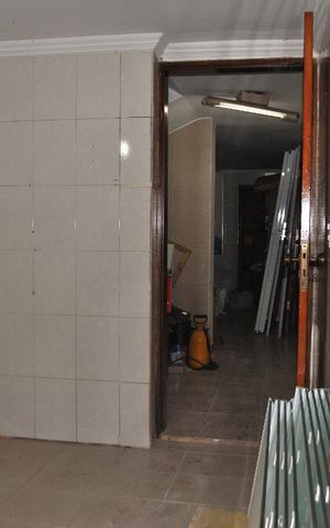 Casa à venda com 306m², 7 quartos e 5 vagasCozinha 2