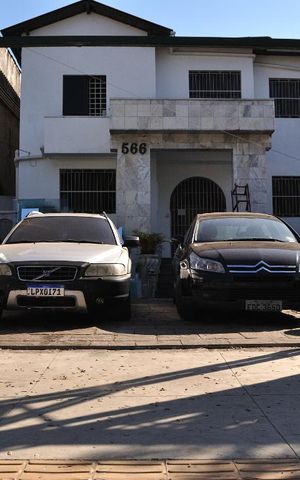 Casa à venda com 306m², 7 quartos e 5 vagasGaragem