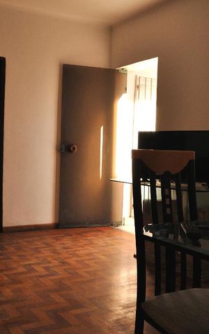 Casa à venda com 306m², 7 quartos e 5 vagasSala