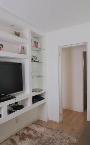 Apartamento à venda com 81m², 3 quartos e 2 vagas Apartamento à venda com 81m², 3 quartos e 2 vagasDormitório 1 /reversível