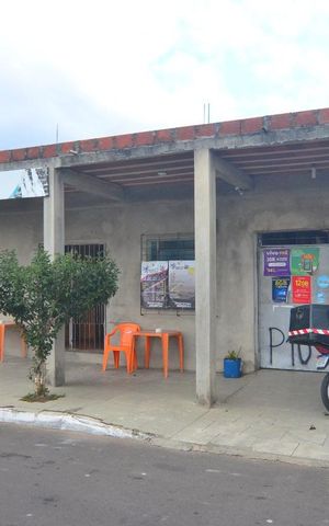 Casa à venda com 80m², 3 quartos e 3 vagasFachada