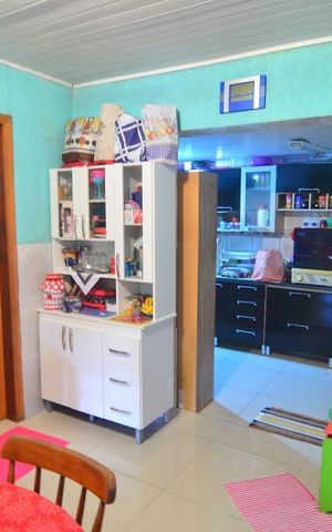 Casa à venda com 80m², 3 quartos e 3 vagasSala