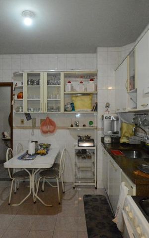 Apartamento à venda com 82m², 3 quartos e 1 vagaCozinha