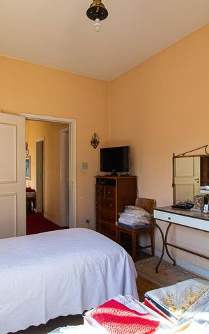 Casa à venda com 385m², 4 quartos e 3 vagas Casa à venda com 385m², 4 quartos e 3 vagasSuíte 2