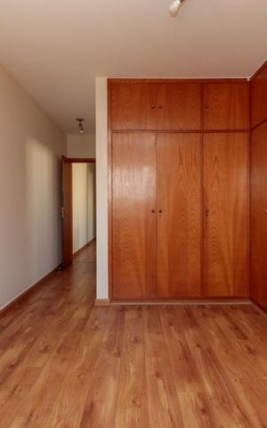 Casa à venda com 230m², 6 quartos e 2 vagas Casa à venda com 230m², 6 quartos e 2 vagasSuíte
