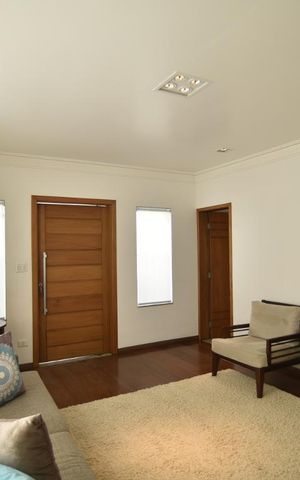 Casa para alugar com 240m², 3 quartos e 4 vagasSala 1