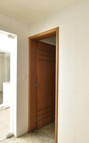 Casa para alugar com 240m², 3 quartos e 4 vagasÁrea de serviço
