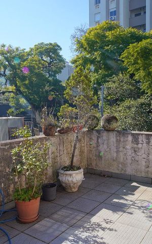 Casa à venda com 181m², 3 quartos e 2 vagasVaranda