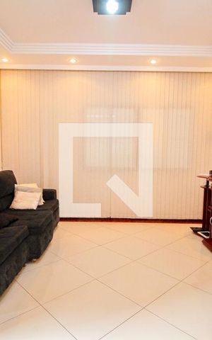 Casa à venda com 191m², 2 quartos e 2 vagassala