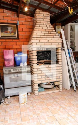 Casa à venda com 191m², 2 quartos e 2 vagasarea churrasqueira 