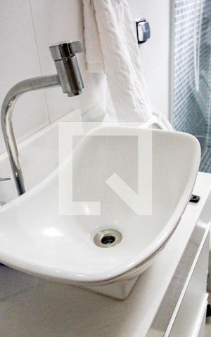 Casa à venda com 191m², 2 quartos e 2 vagasbanheiro social