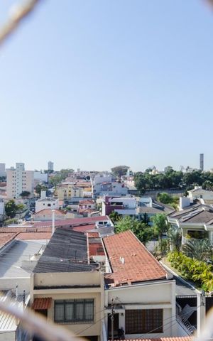 Apartamento à venda com 187m², 4 quartos e 3 vagas Apartamento à venda com 187m², 4 quartos e 3 vagasVista