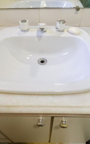 Apartamento à venda com 187m², 4 quartos e 3 vagas Apartamento à venda com 187m², 4 quartos e 3 vagasBanheiro da suíte