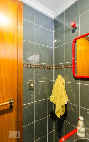Apartamento à venda com 187m², 4 quartos e 3 vagas Apartamento à venda com 187m², 4 quartos e 3 vagasLavabo