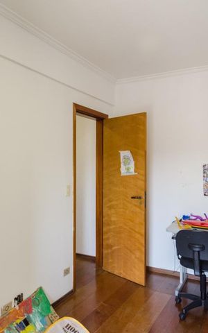 Apartamento à venda com 187m², 4 quartos e 3 vagas Apartamento à venda com 187m², 4 quartos e 3 vagasQuarto 3