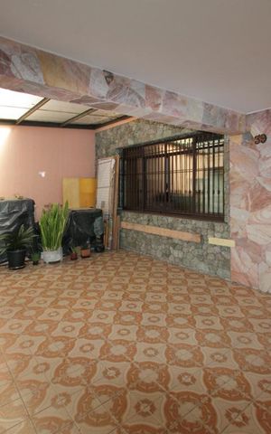 Casa à venda com 148m², 3 quartos e 3 vagasQuintal