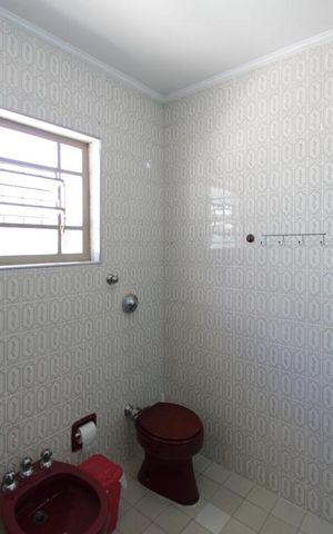 Casa à venda com 148m², 3 quartos e 3 vagasBanheiro social