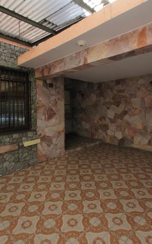 Casa à venda com 148m², 3 quartos e 3 vagasQuintal