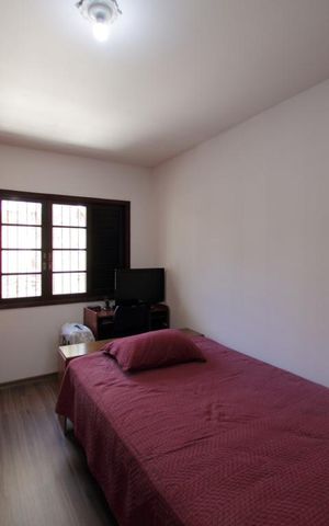 Casa à venda com 148m², 3 quartos e 3 vagasSuíte